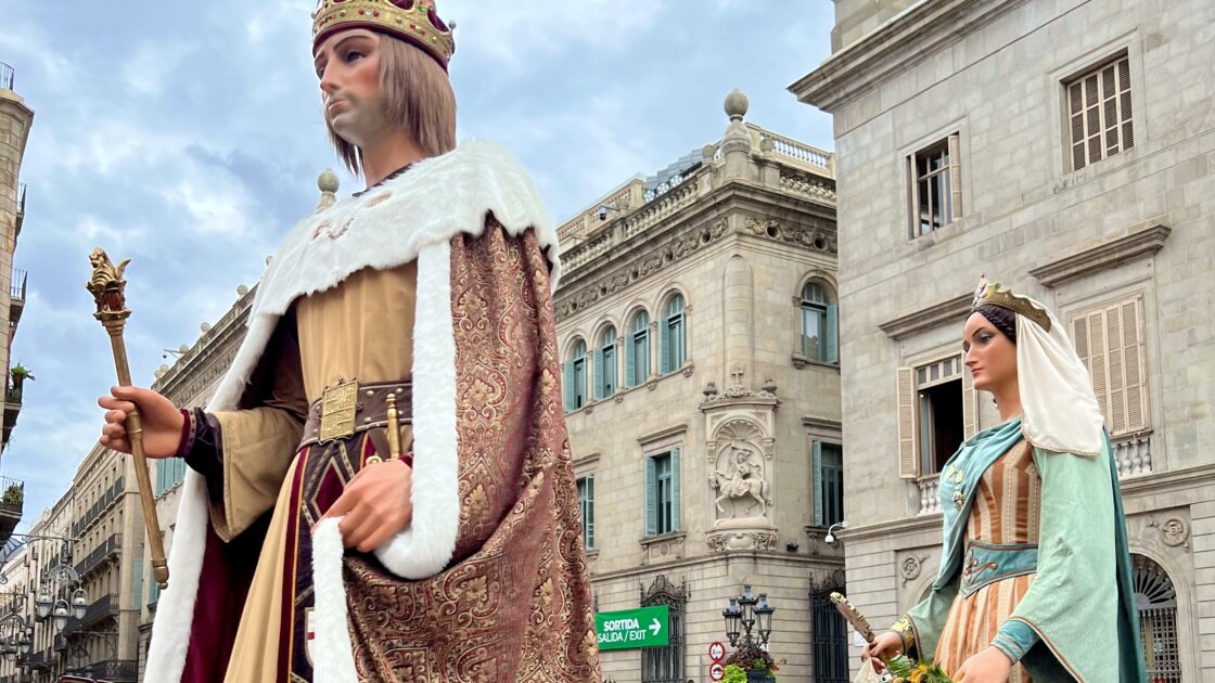 巨大人形パレード