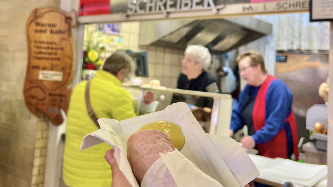 ドイツの経済の街フランクフルトで食べたフランクフルト