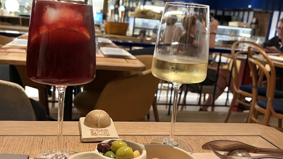 スペインのバレンシアでのワイン