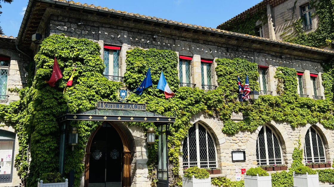 フランス南部の城塞都市カルカッソンヌの街並み