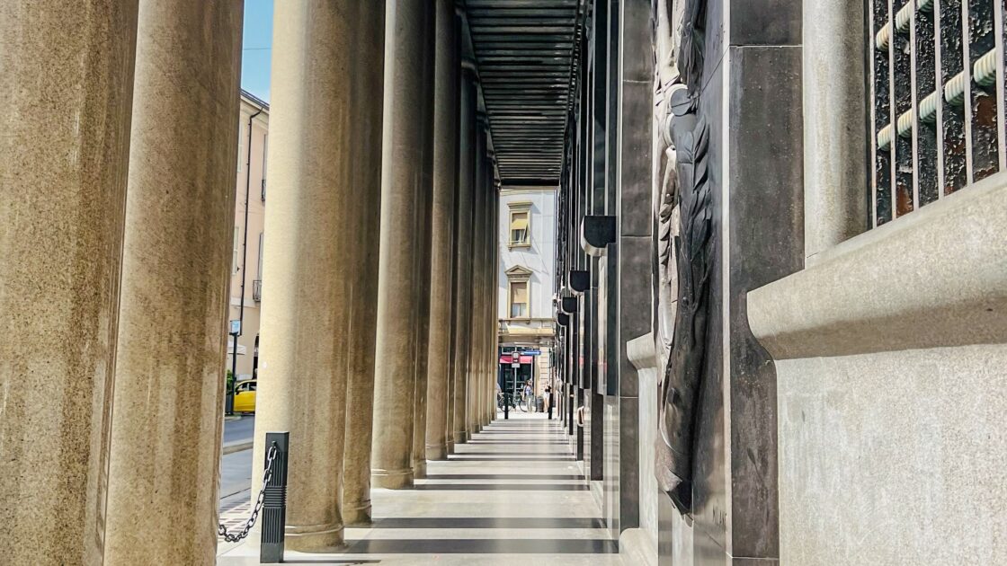 イタリアのファッションの街ミラノの街並み