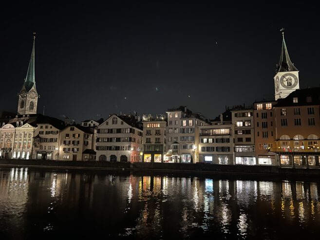 スイス・チューリッヒ（Zurich, Switzerland）の夜景