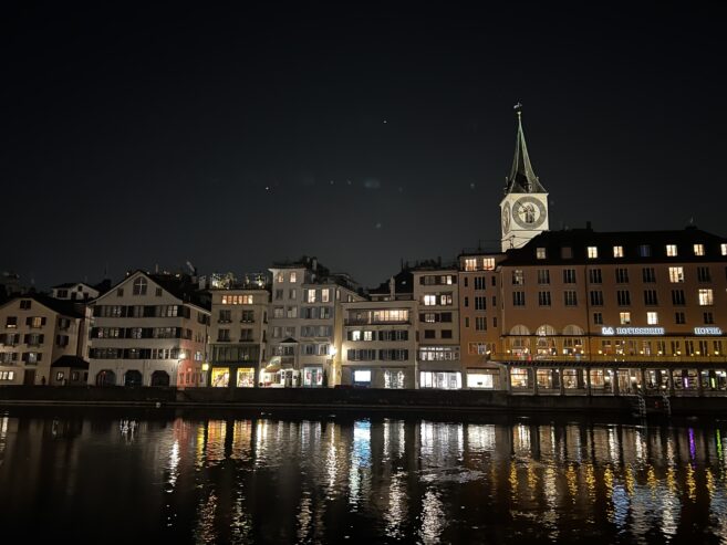 スイス・チューリッヒ（Zurich, Switzerland）の夜景