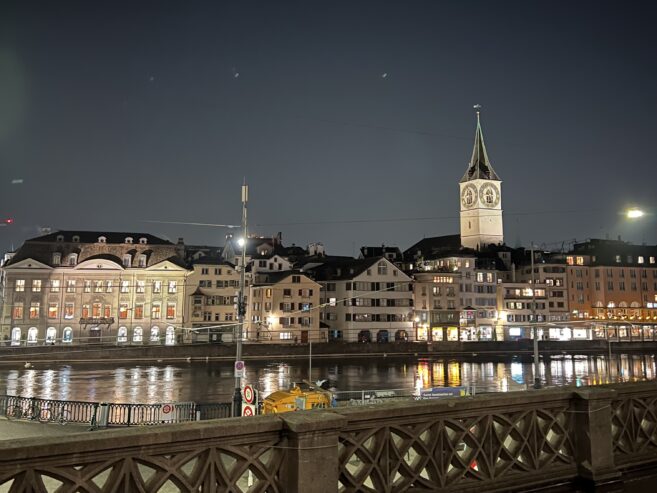 スイス・チューリッヒ（Zurich, Switzerland）の夜景