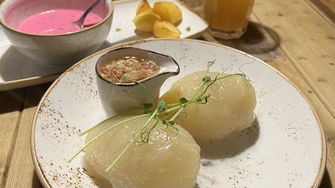 エストニアの首都ビリニュスで食べたツェペリナイ