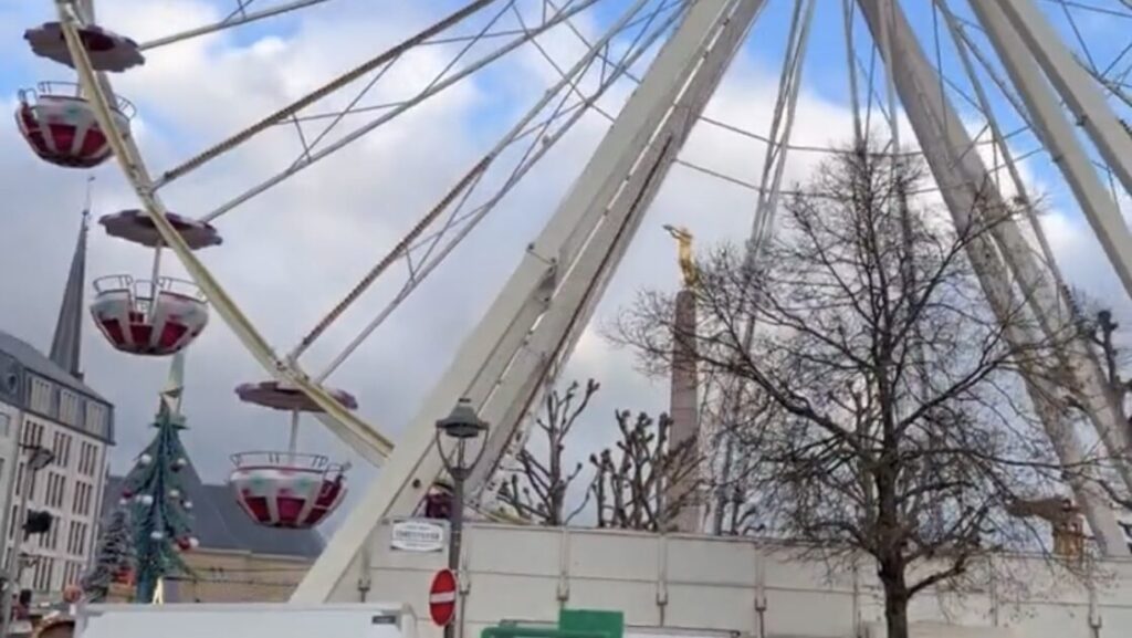 ルクセンブルク　憲法広場　観覧車
