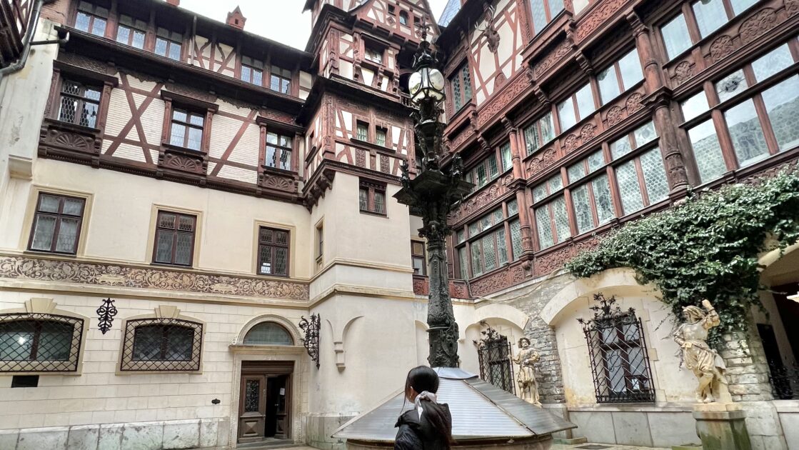 ルーマニア、ブラショフ近郊のペレス城の外観