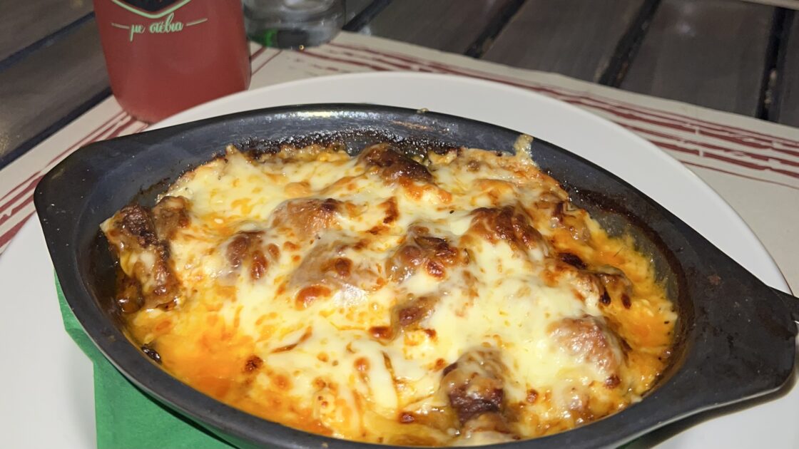 サントリーニ島 ギリシャ料理 ムサカ