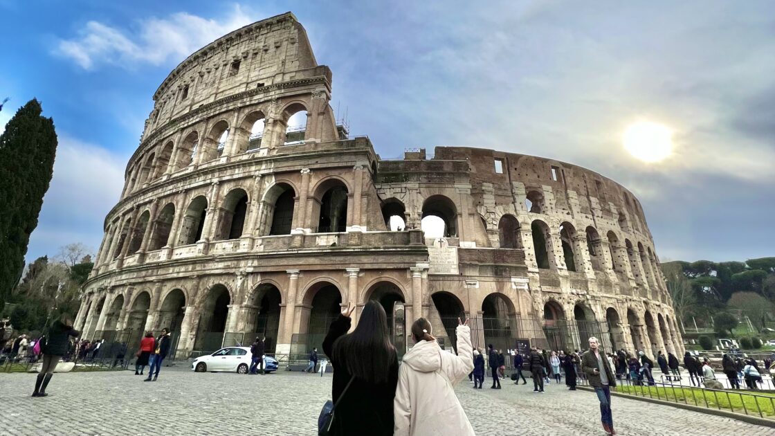 イタリアの首都ローマのコロッセオ