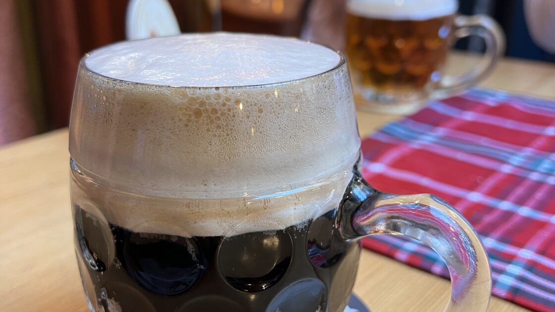 チェコ プラハ 黒ビール