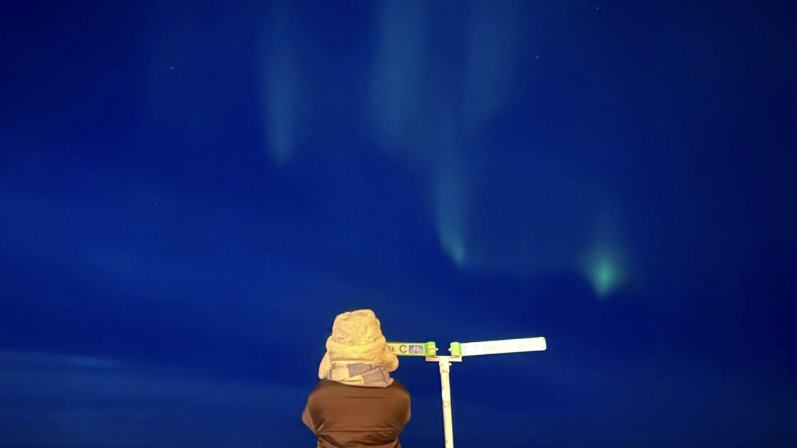 アイスランド レイキャヴィク オーロラ