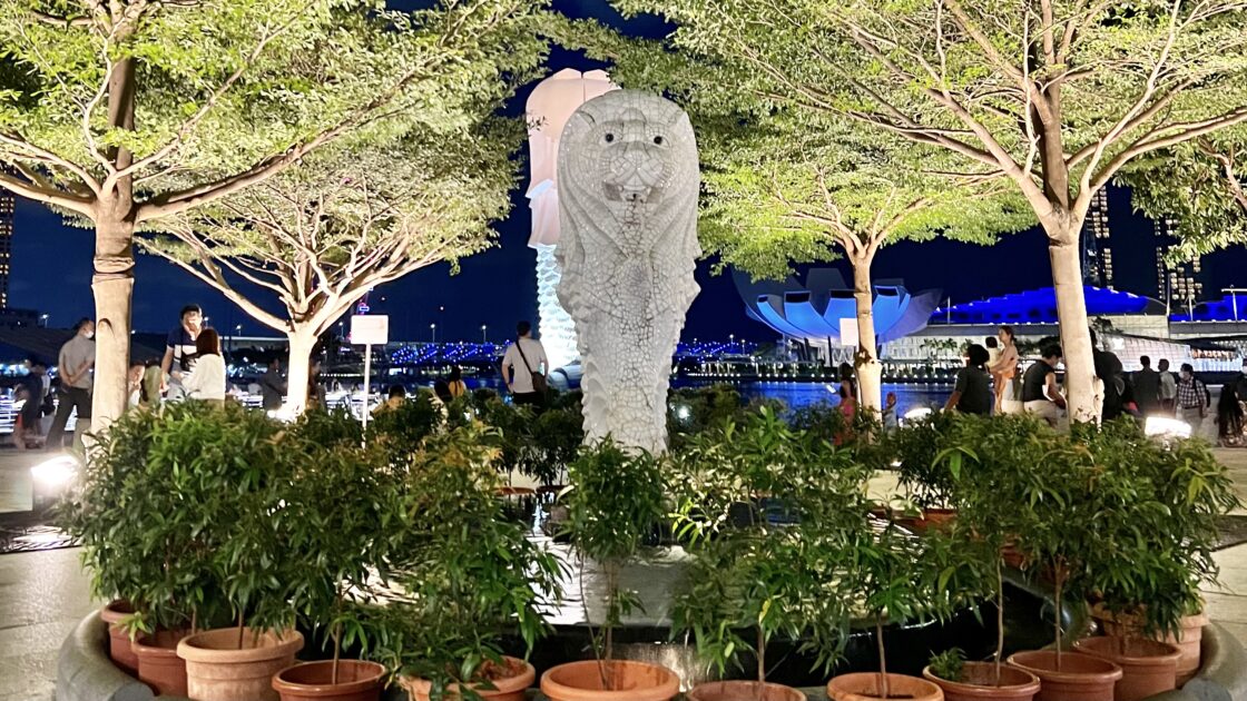 シンガポールの2体のマーライオン
