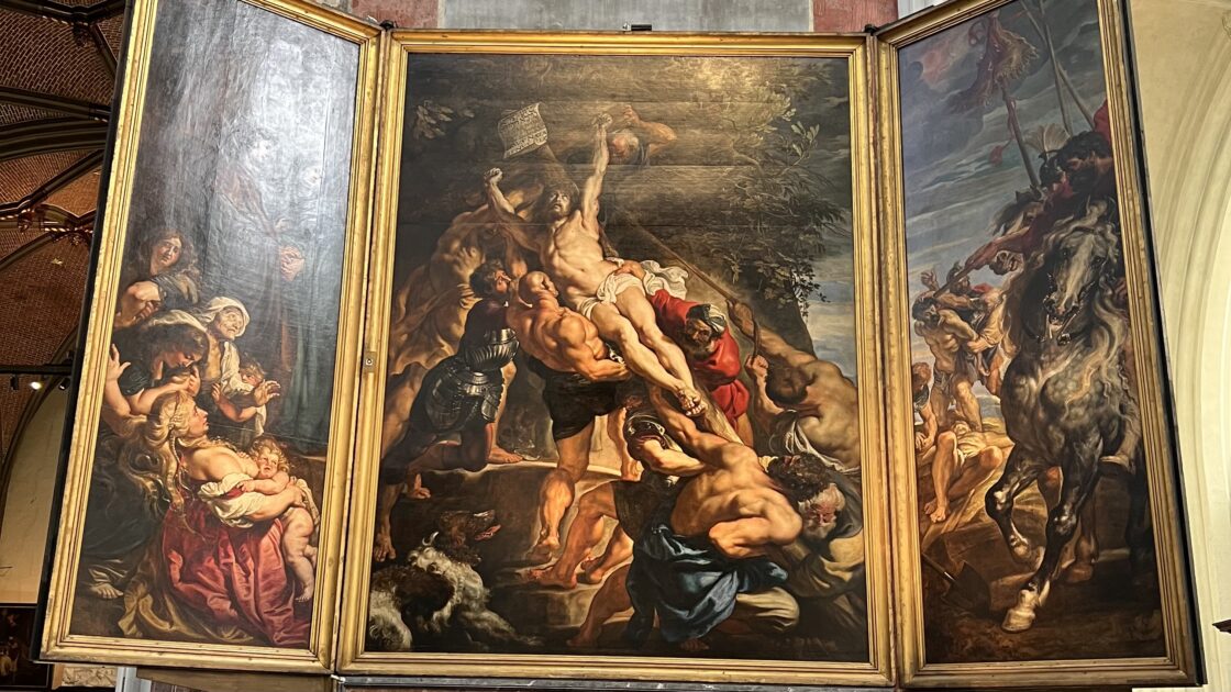 ベルギーのアントワープのノートルダム大聖堂の絵画の写真（アントウェルペン）