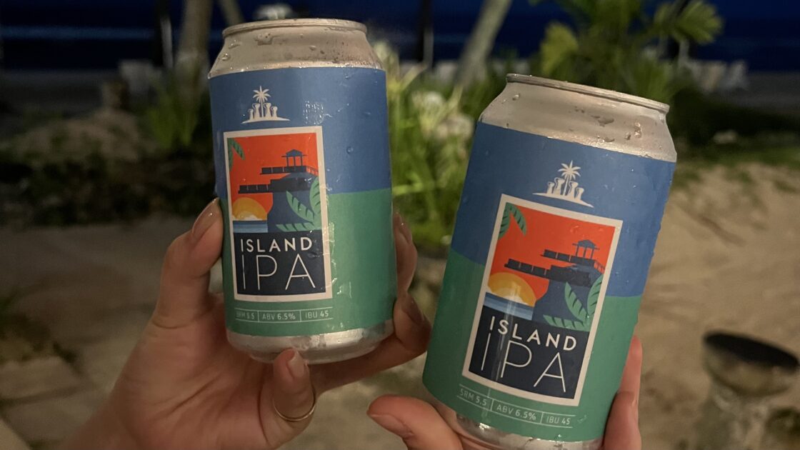 グアムのディナーショーのバーベキュー会場で飲んだビール