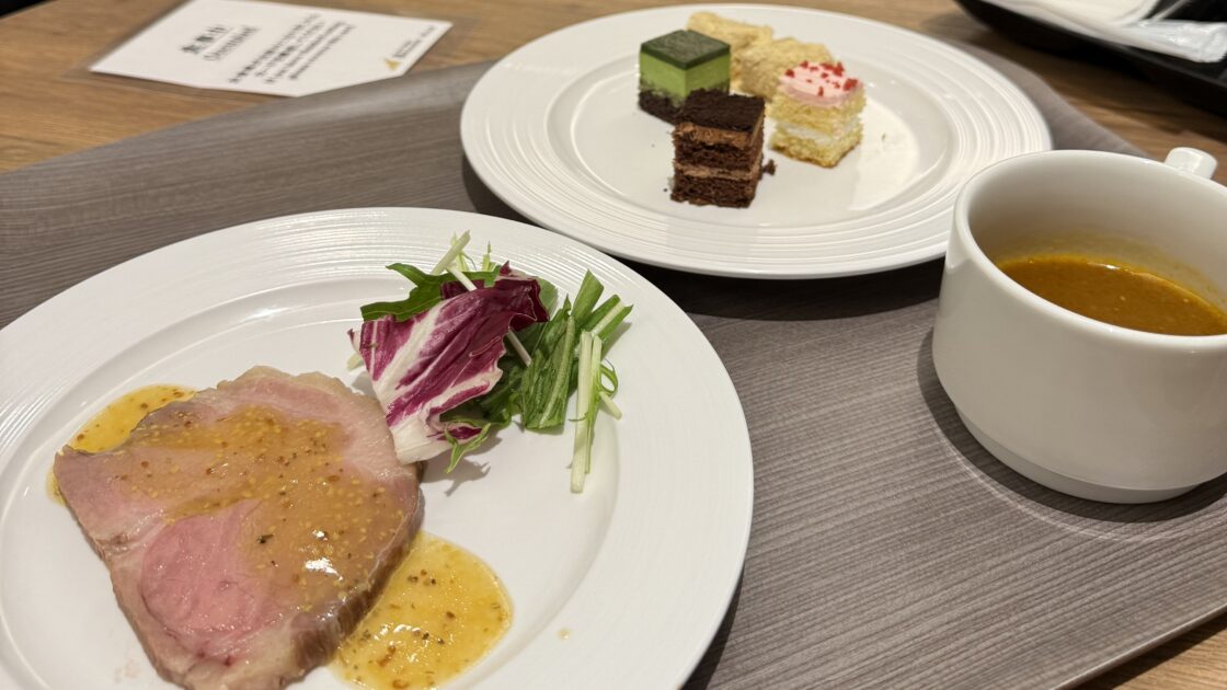 羽田空港「All day dining grande aile」