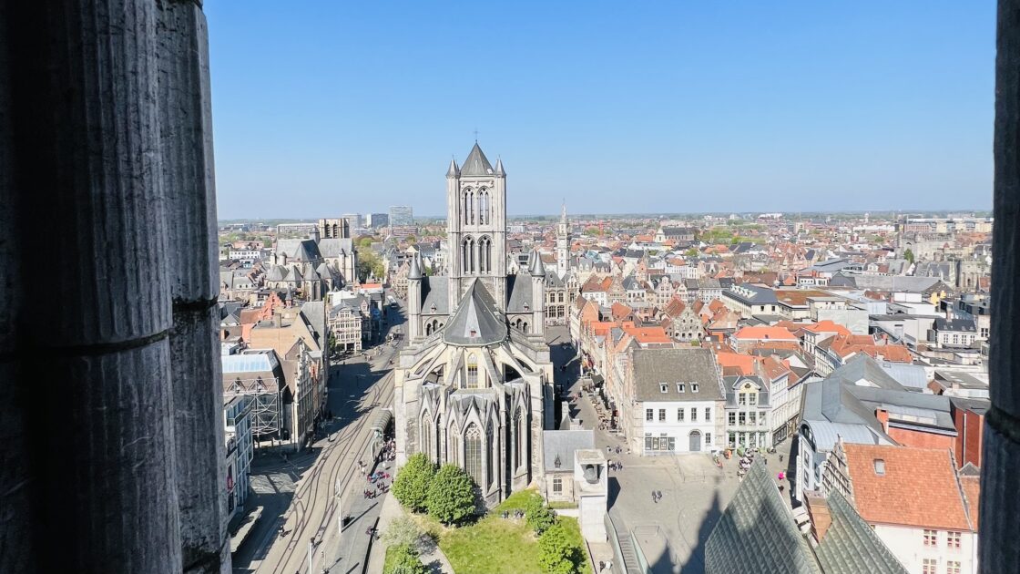 ベルギーのゲントの街並みとゲントの鐘楼からの景色
