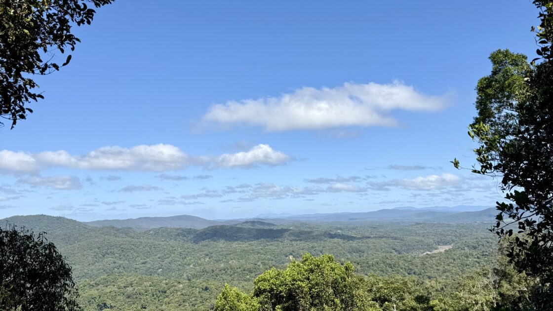 ケアンズのキュランダのスカイレールから見た景色