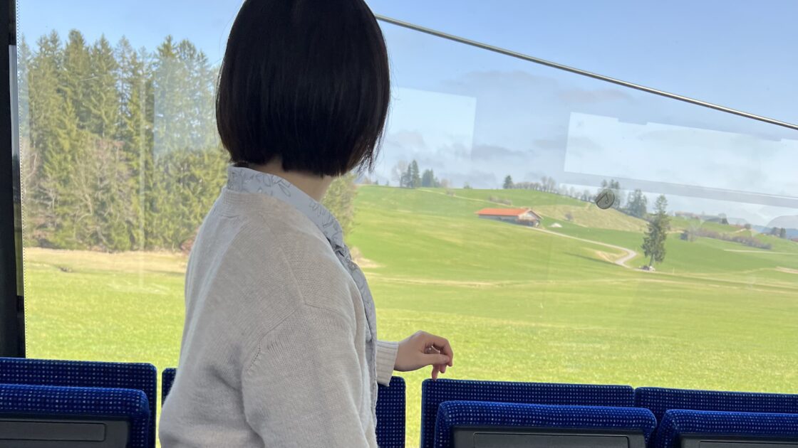 ドイツのフュッセンへ向かう電車から見えた景色