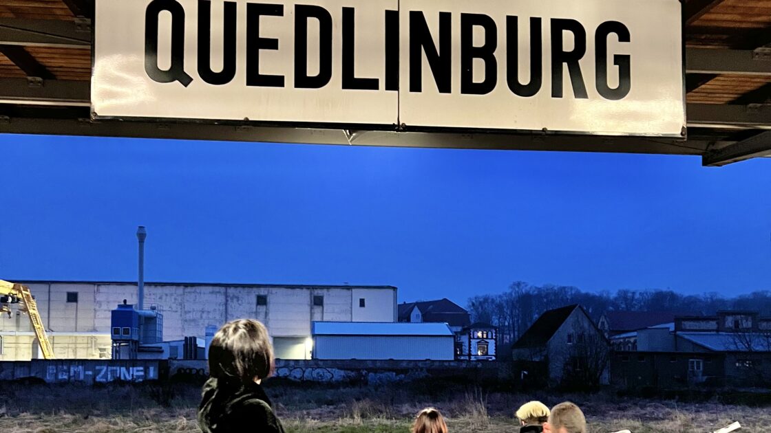 ドイツのハルツ地方クヴェートリンブルクの駅