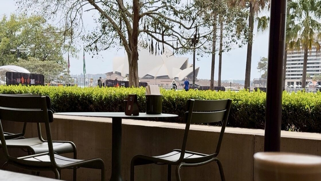 シドニーのMCAカフェとテラス席とオペラハウス