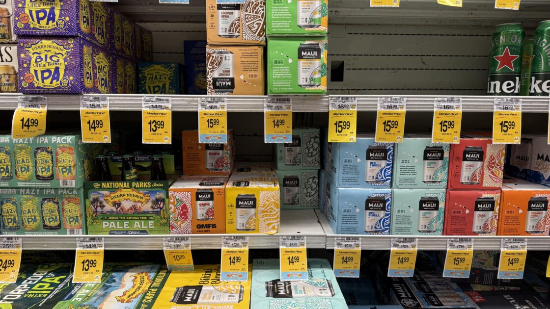 Safewayのハワイ産クラフトビール売り場